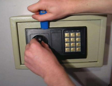 翠峦24小时上门开锁公司